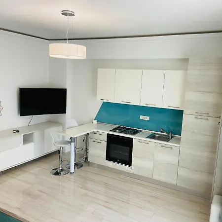 White Tower 202 Studio *