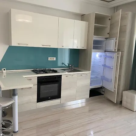 White Tower 202 Studio * Mamaia