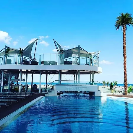White Tower 202 Studio Apartmán Mamaia